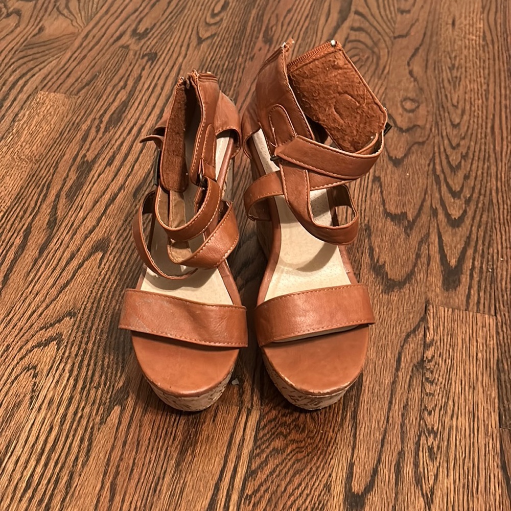 Wedges worn a few times !!